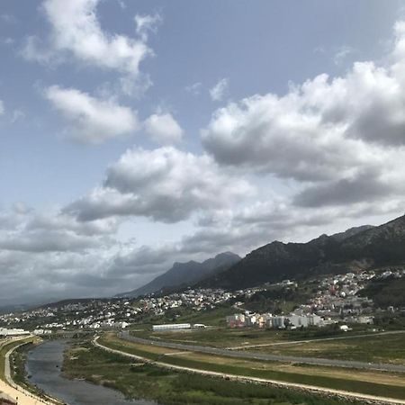 Spacious 3-Bedroom Apartment Tétouan Kültér fotó